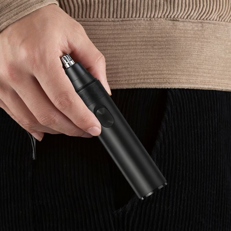 Tondeuse nez et oreilles à piles indolore en acier inoxydable